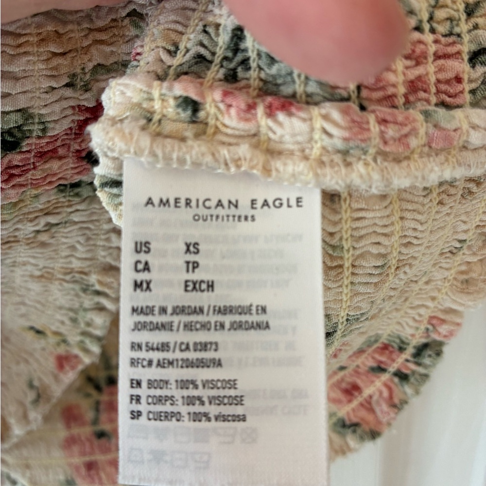 America Eagle Cropped Cream Floral Long Sleeve Top XS - Picture 4 of 6